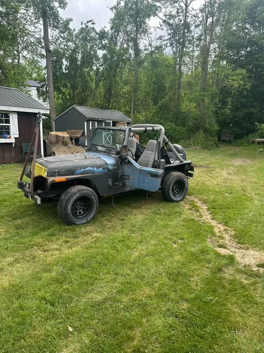 Jeep YJ Wrangler - Image 2 of 7