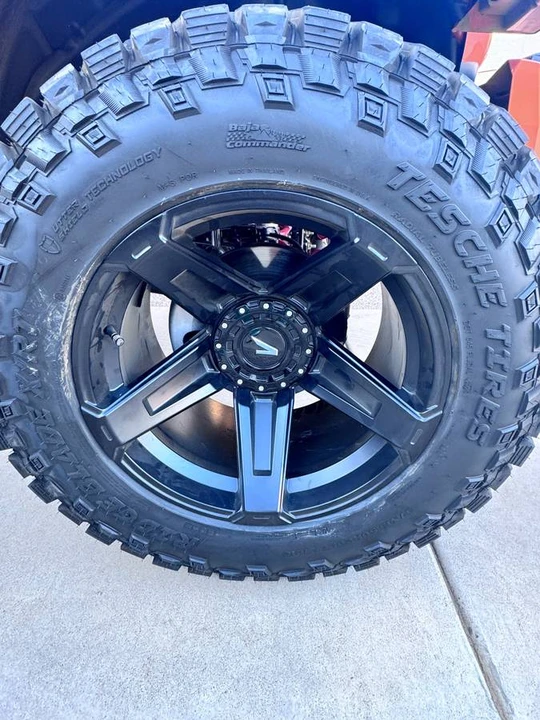 2026 Jeep JL Wrangler - Image 6 of 15