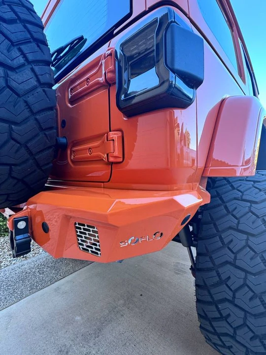 2026 Jeep JL Wrangler - Image 14 of 15