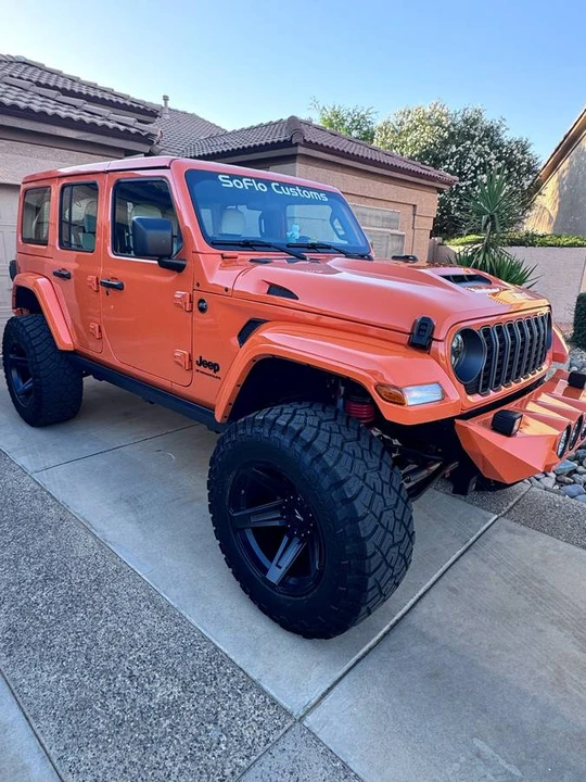 2026 Jeep JL Wrangler - Image 5 of 15