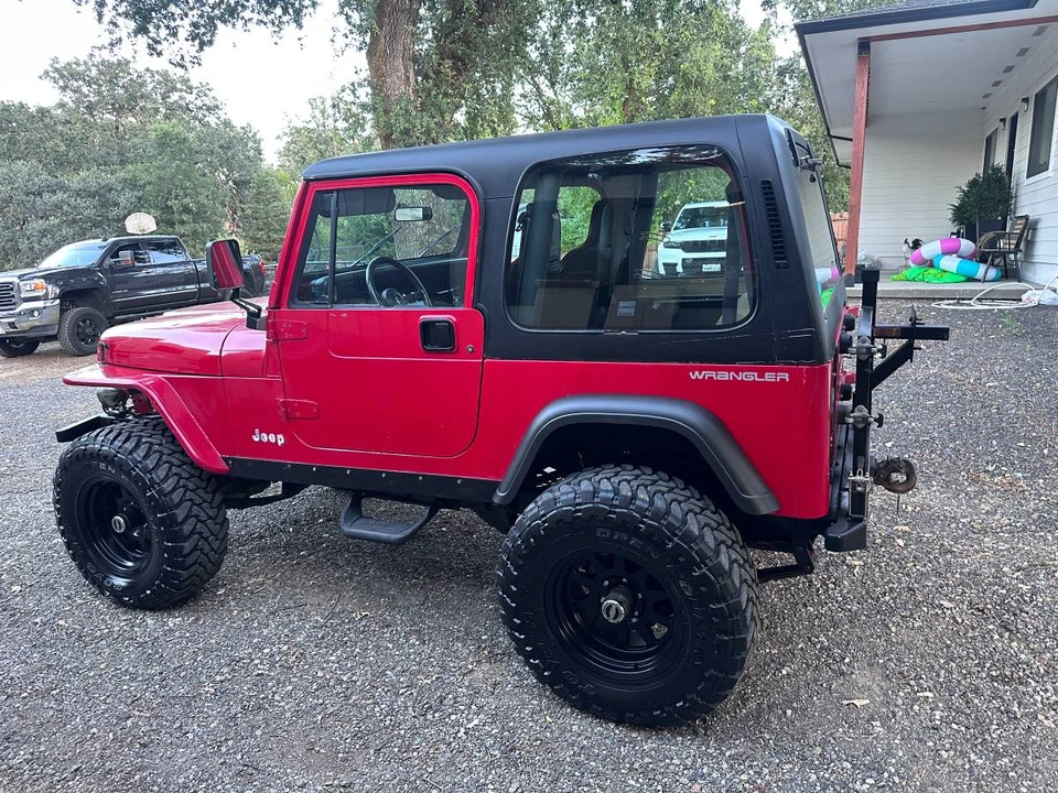 1992 Jeep YJ Wrangler - Image 3 of 10