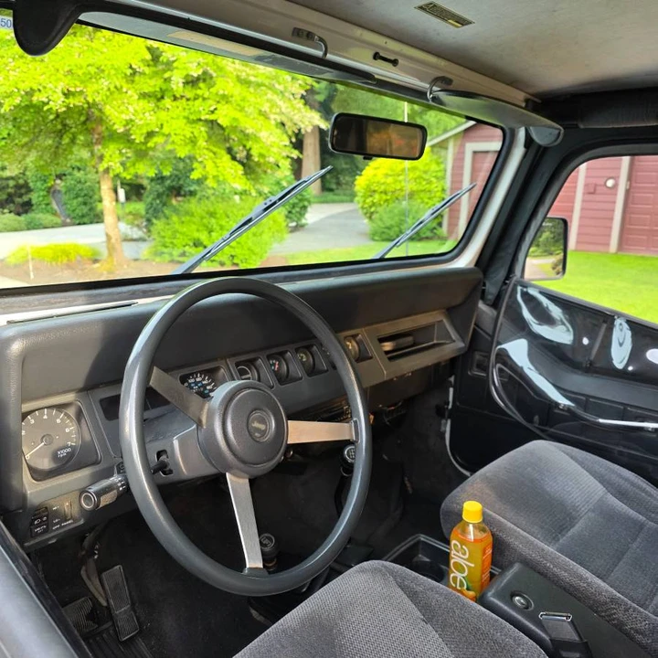 1992 Jeep YJ Wrangler - Image 5 of 8