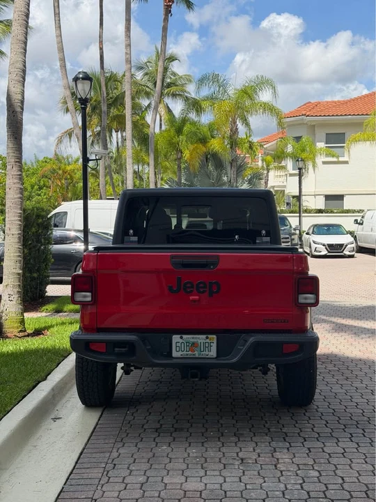 Jeep Gladiator - Image 8 of 10