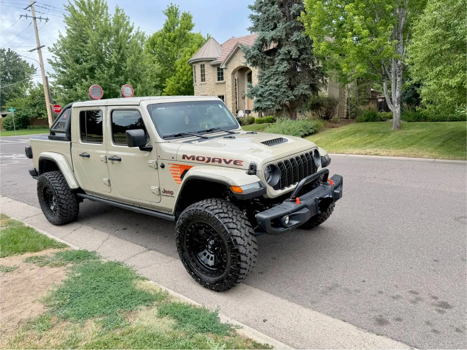2023 Jeep JT Gladiator - Image 3 of 22