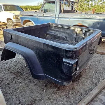 Jeep gladiator  parts bed, hood, grill, radiator mount 2018 to 2025