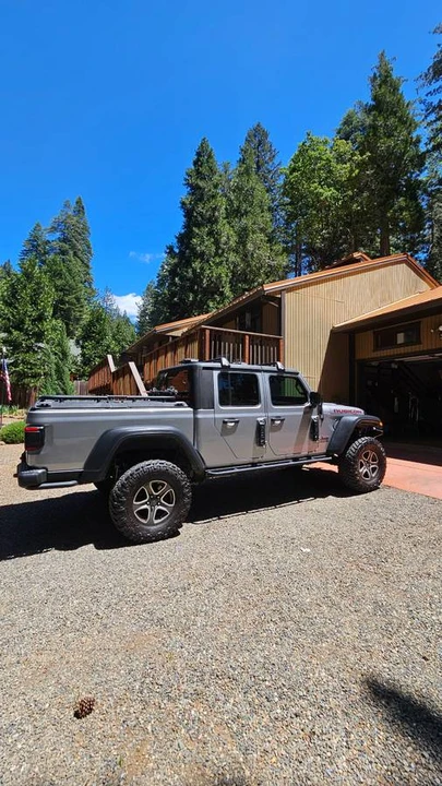 2020 Jeep JT Gladiator - Image 16 of 17