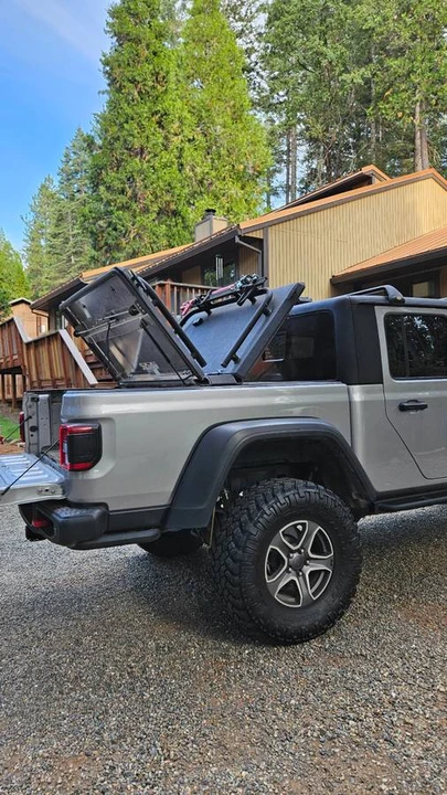 2020 Jeep JT Gladiator - Image 11 of 17