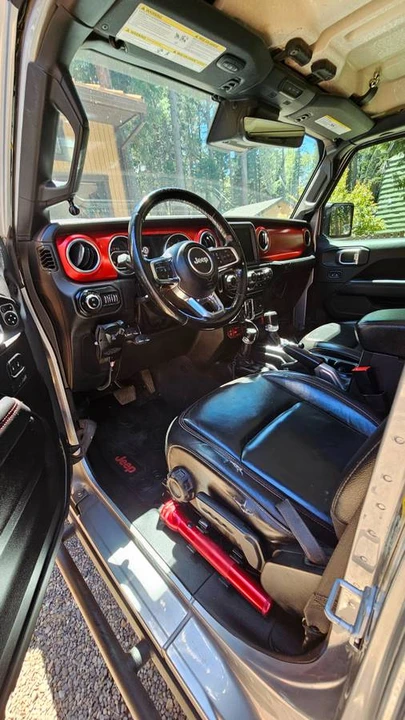 2020 Jeep JT Gladiator - Image 8 of 17