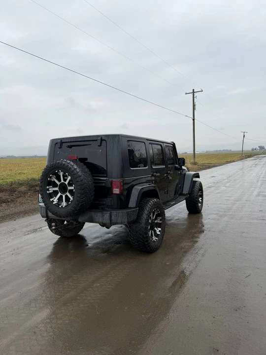 2010 Jeep JK Wrangler - Image 2 of 6