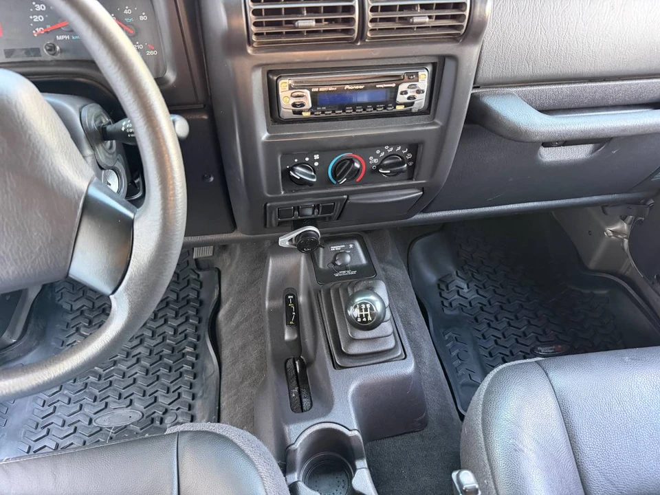 2001 Jeep TJ Wrangler - Image 12 of 15