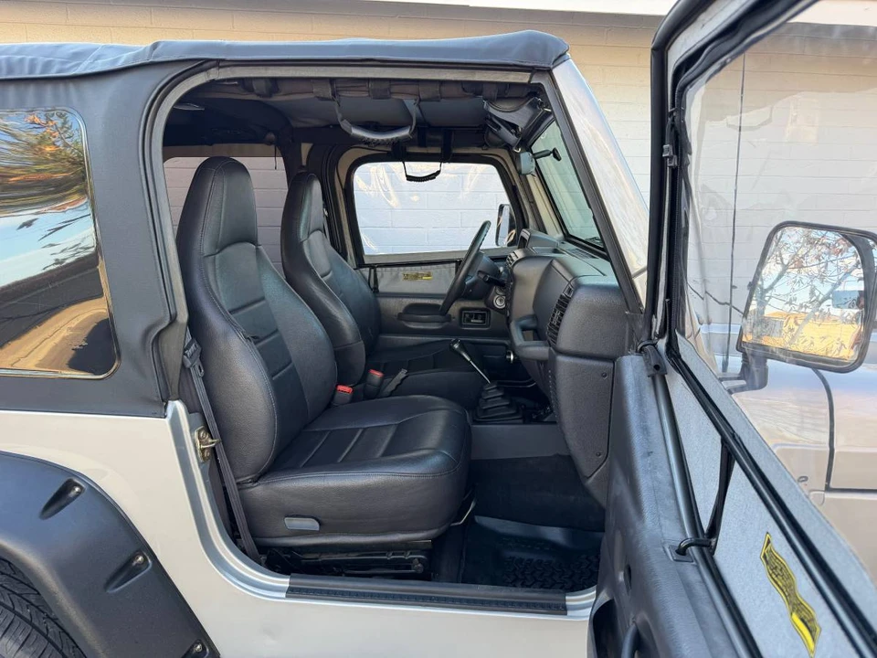 2001 Jeep TJ Wrangler - Image 3 of 15