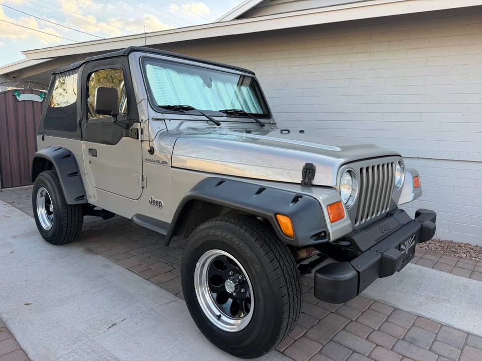 2001 Jeep TJ Wrangler - Image 2 of 15