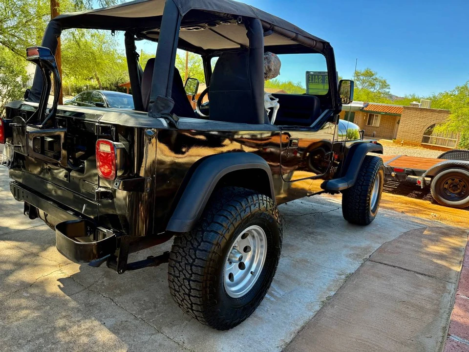 1994 Jeep YJ Wrangler - Image 17 of 20