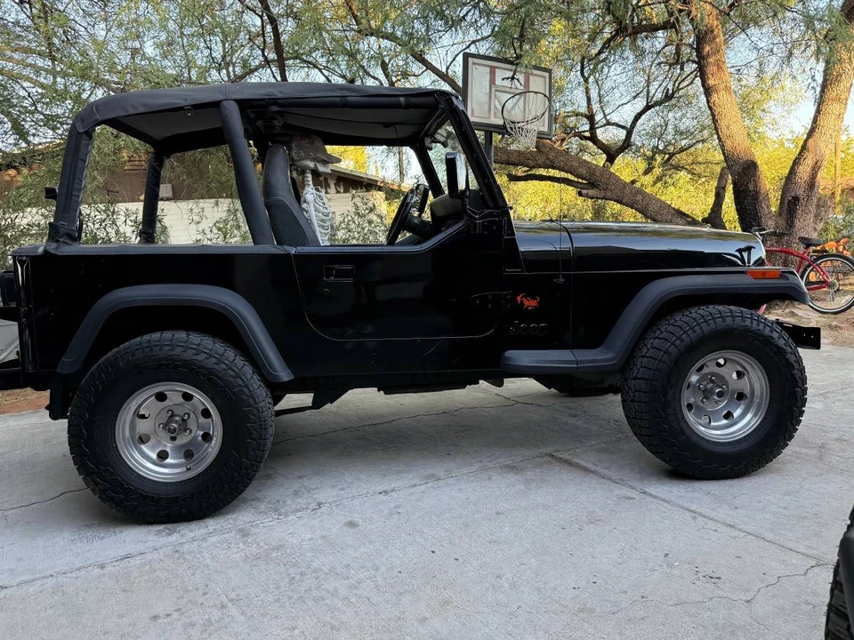 1994 Jeep YJ Wrangler - Image 9 of 20