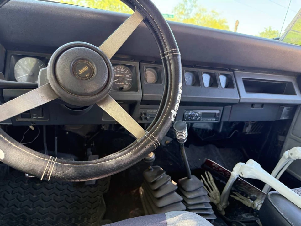 1994 Jeep YJ Wrangler - Image 15 of 20