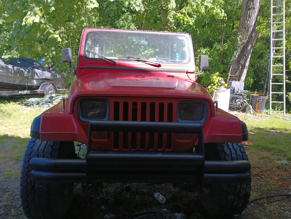 1995 Jeep Wrangler - Image 2 of 3