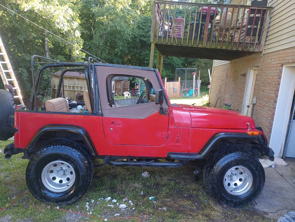 1995 Jeep Wrangler - Image 3 of 3