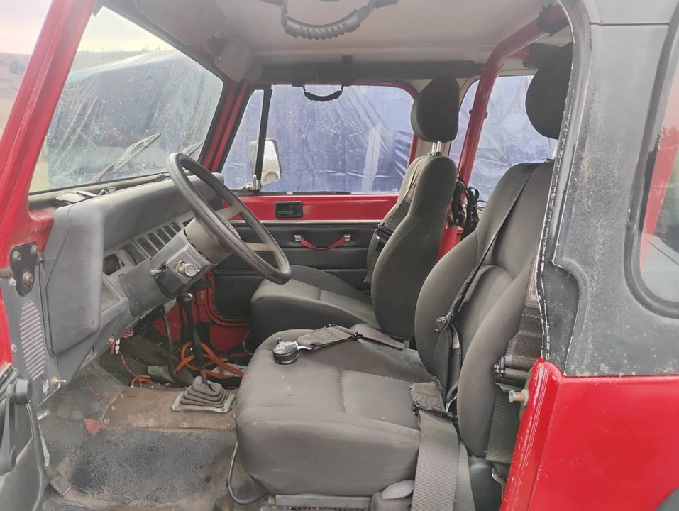1994 Jeep YJ Wrangler - Image 5 of 7