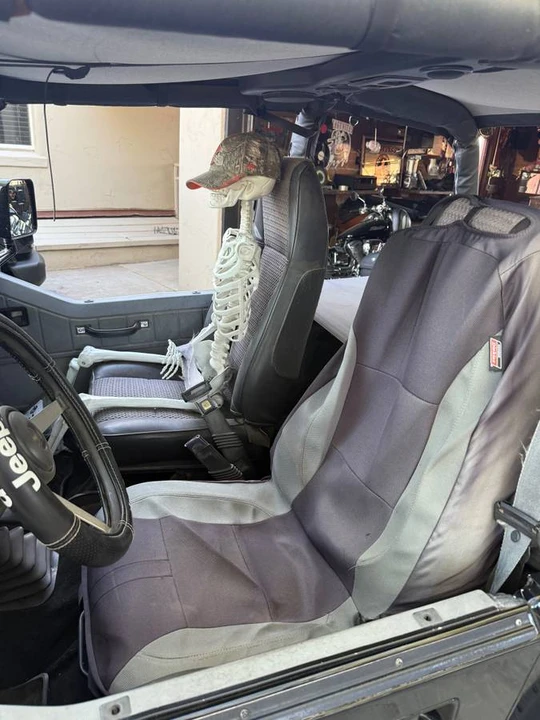 1994 Jeep YJ Wrangler - Image 10 of 20