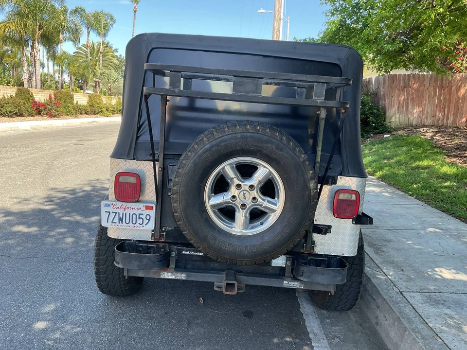 1993 Jeep YJ Wrangler - Image 3 of 6