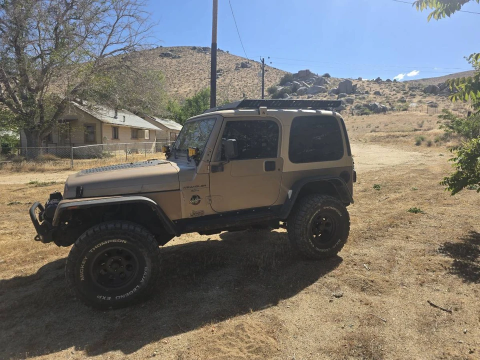 2000 Jeep TJ Wrangler - Image 2 of 12