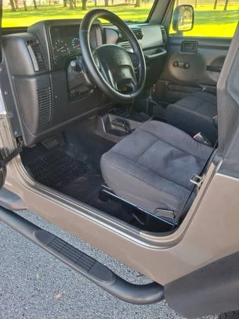 Jeep TJ Wrangler - Image 4 of 9