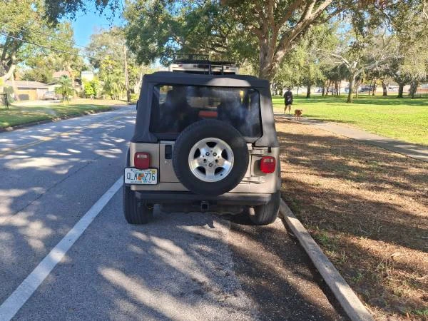 Jeep TJ Wrangler - Image 5 of 9