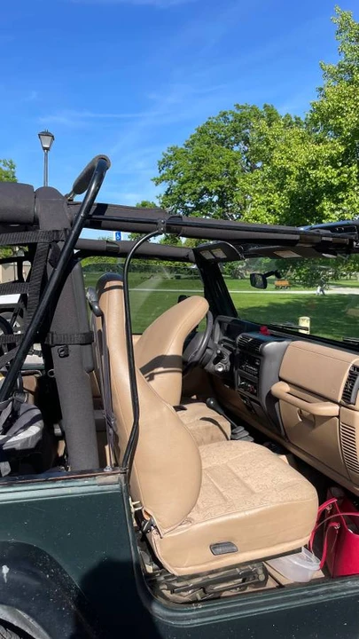 2002 Jeep TJ Wrangler - Image 9 of 16