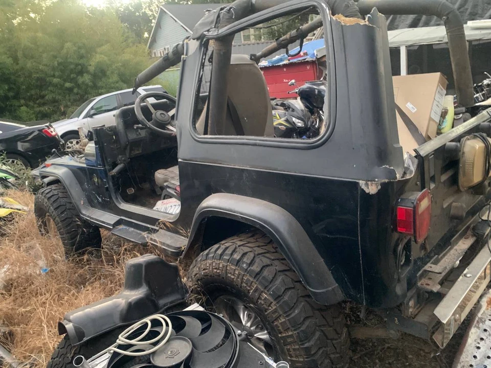 1991 Jeep YJ Wrangler - Image 4 of 10