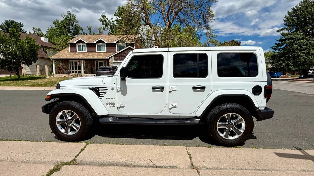 2019 Jeep JL Wrangler - Image 10 of 22