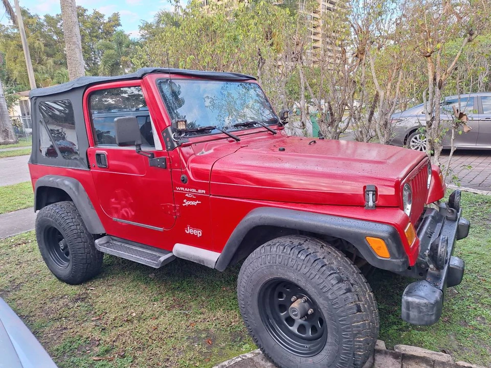 2001 Jeep TJ Wrangler - Image 2 of 3