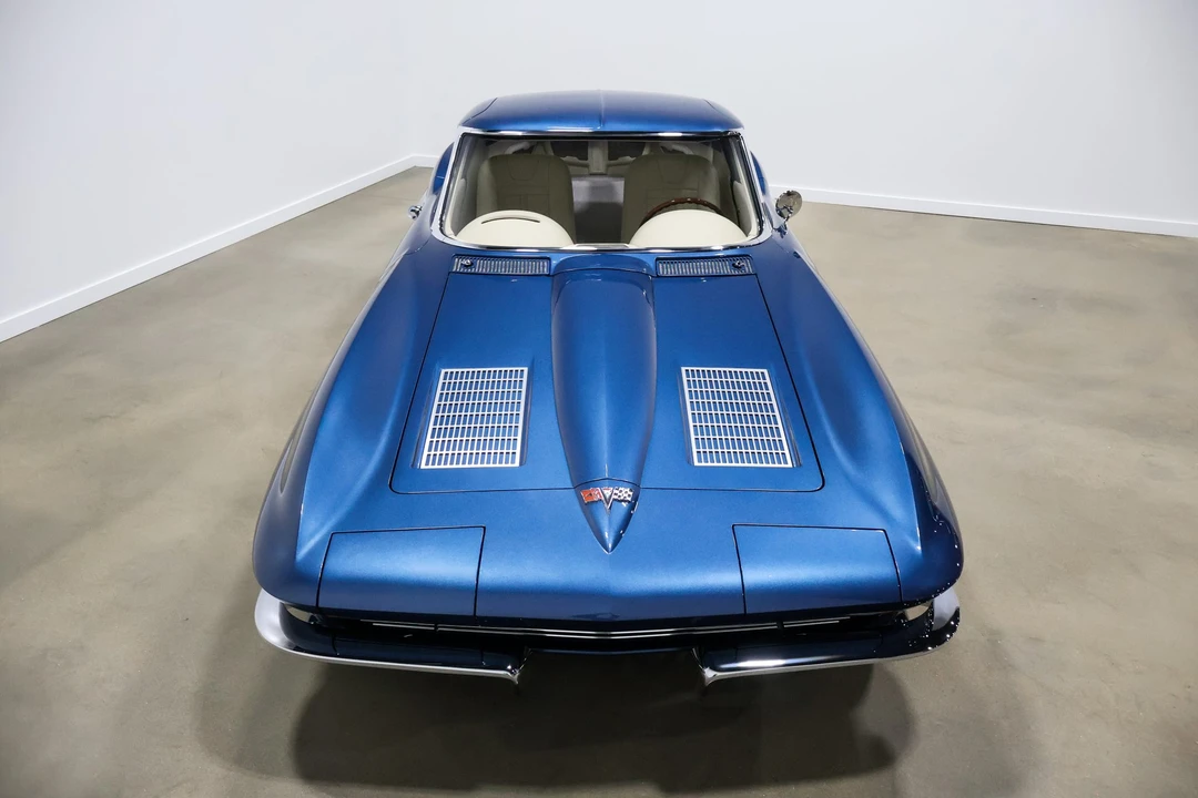 1963 Chevrolet Corvette C2 - Image 6 of 31