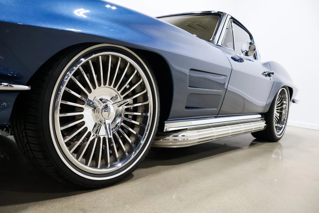 1963 Chevrolet Corvette C2 - Image 26 of 31