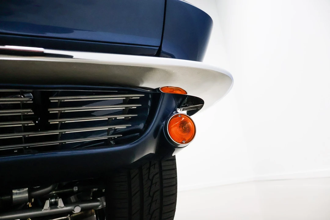 1963 Chevrolet Corvette C2 - Image 24 of 31