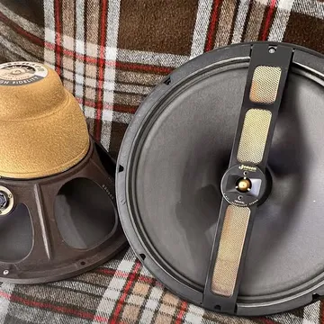 Jensen G610-B Triaxial Pair with A-640 Crossovers