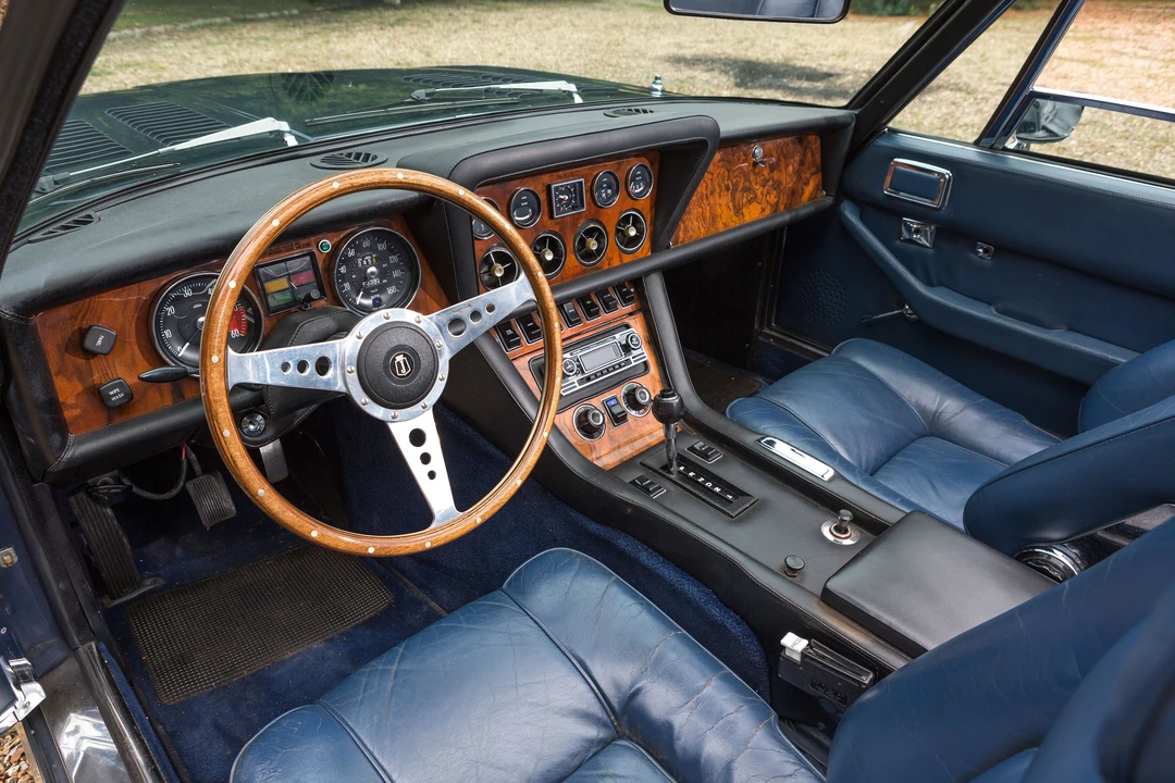 Jensen Interceptor - Image 19 of 31