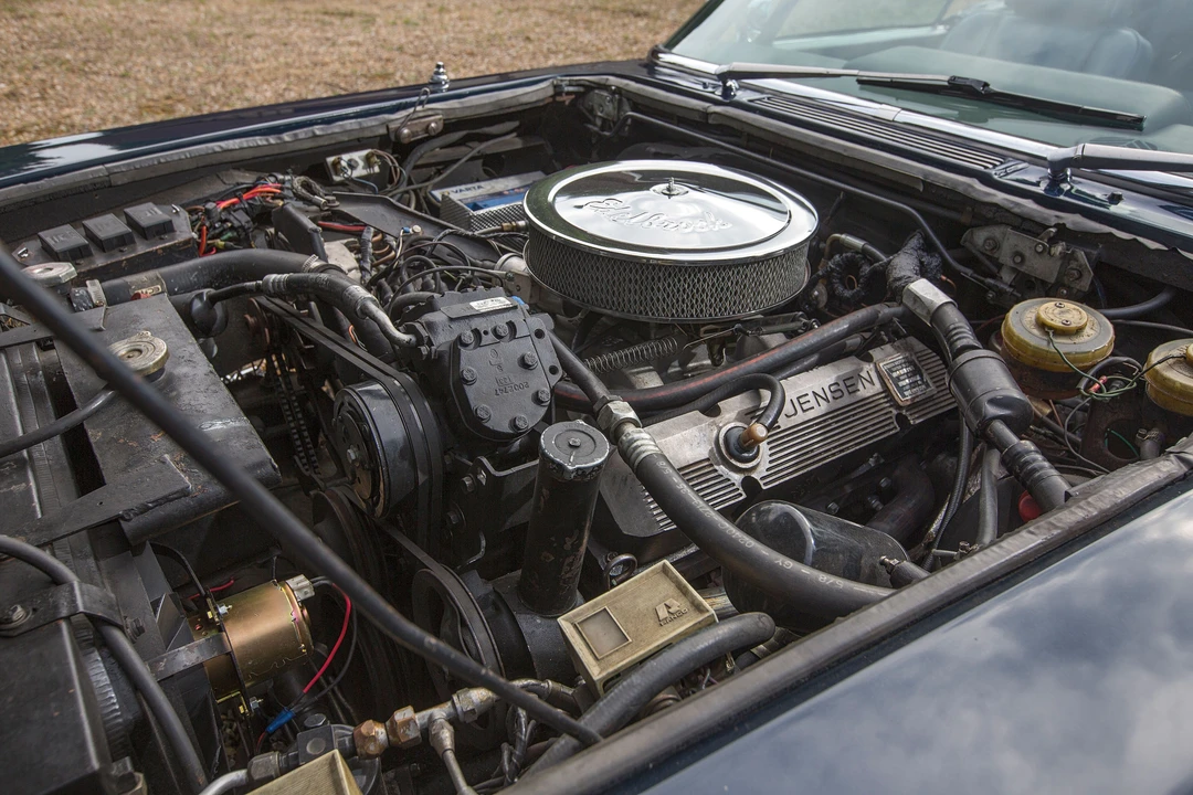 Jensen Interceptor - Image 25 of 31