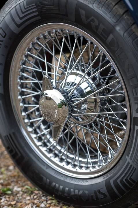 Jensen Interceptor - Image 31 of 31