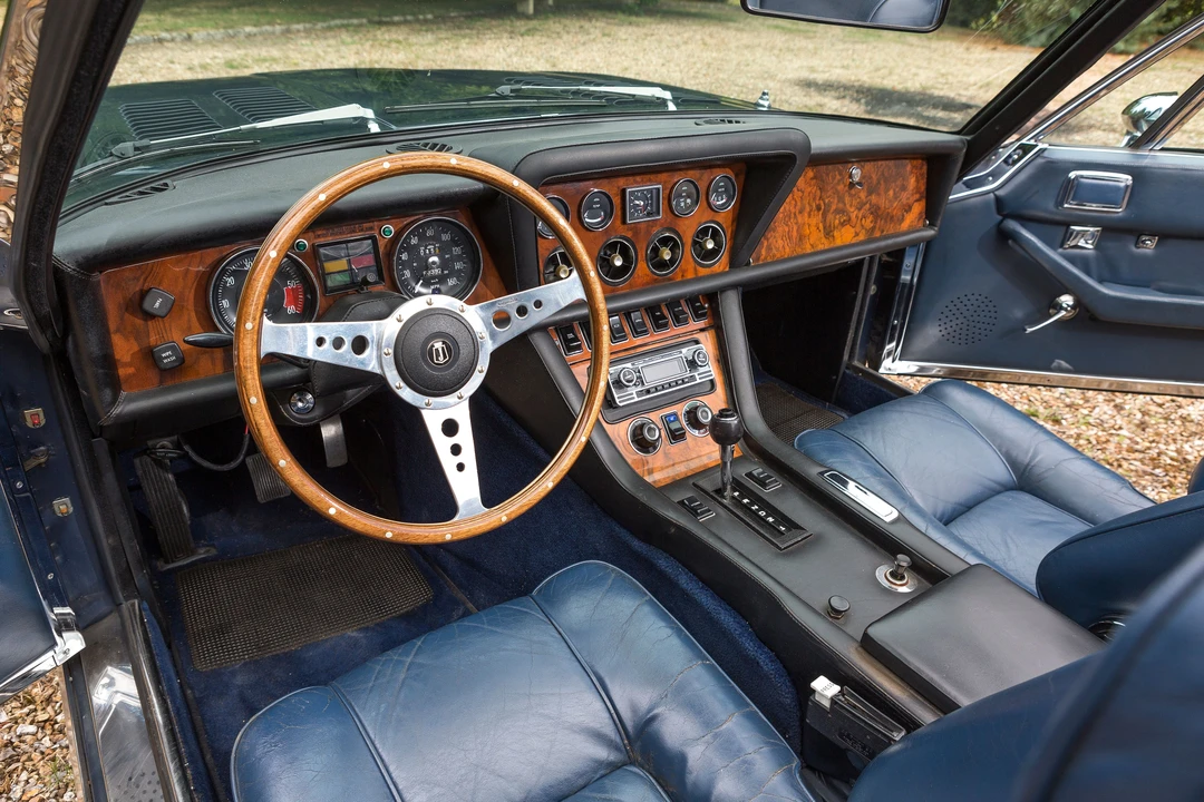 Jensen Interceptor - Image 18 of 31