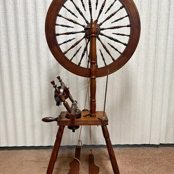 Jensen Upright Walnut Spinning Wheel