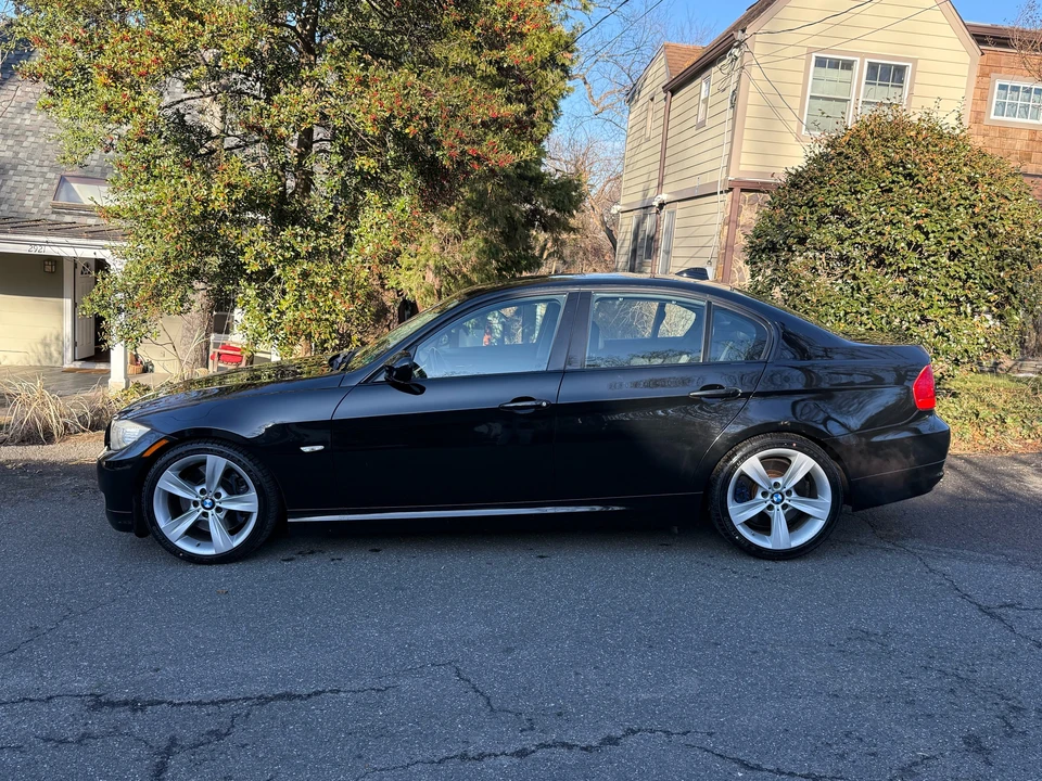 2011 BMW E90 335i Sedan - Image 2 of 9