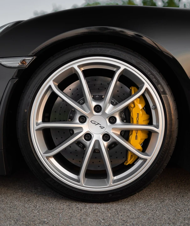 2016 Porsche 981 Cayman GT4 - Image 5 of 9