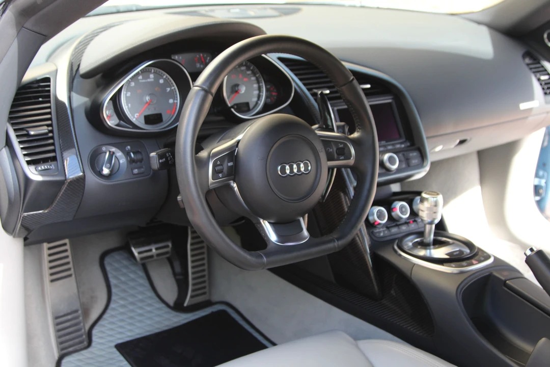 2009 Audi 42 R8 - Image 11 of 15