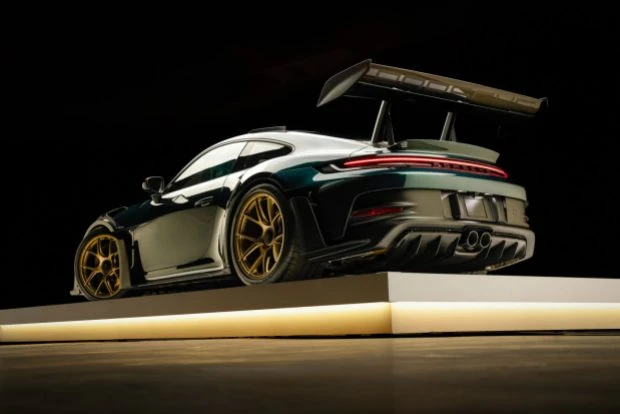 2024 Porsche 992 GT3 RS - Image 2 of 7