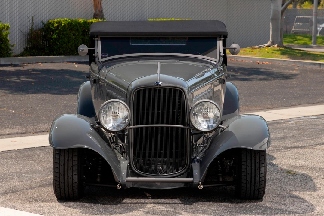 Ford Model 18 & 40 - Image 2 of 31