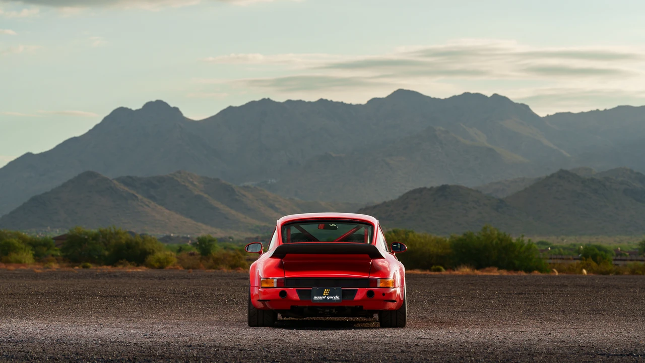 1985 Porsche 911 Carrera 3.2 - Image 17 of 31