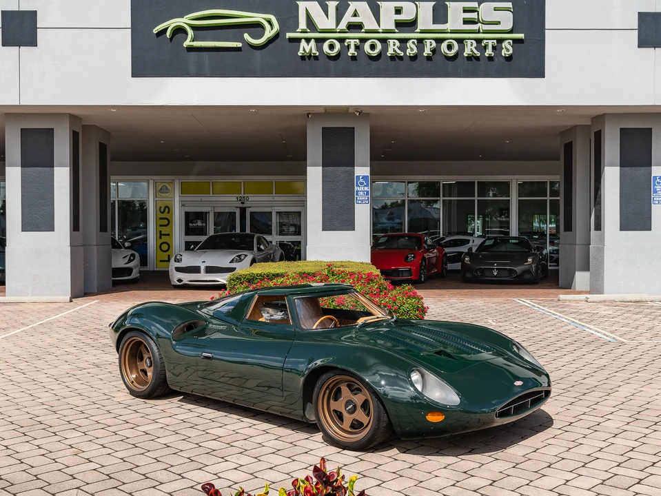 Jaguar Replica - Image 8 of 31