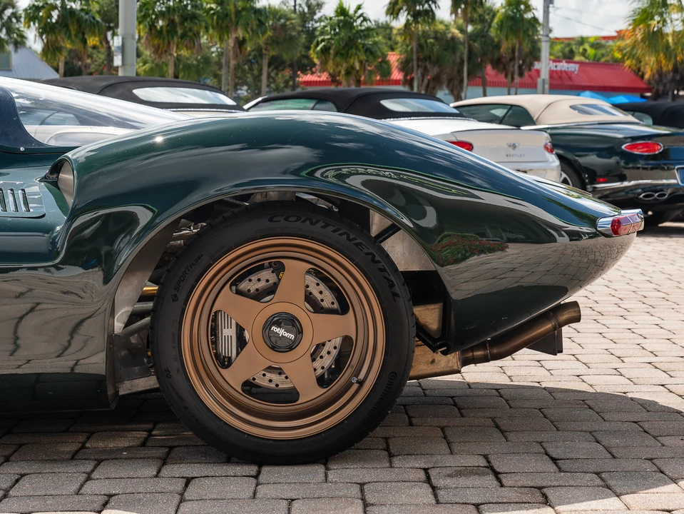 Jaguar Replica - Image 30 of 31
