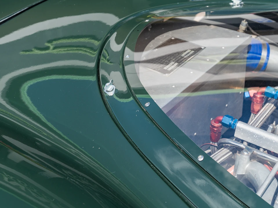Jaguar Replica - Image 23 of 31