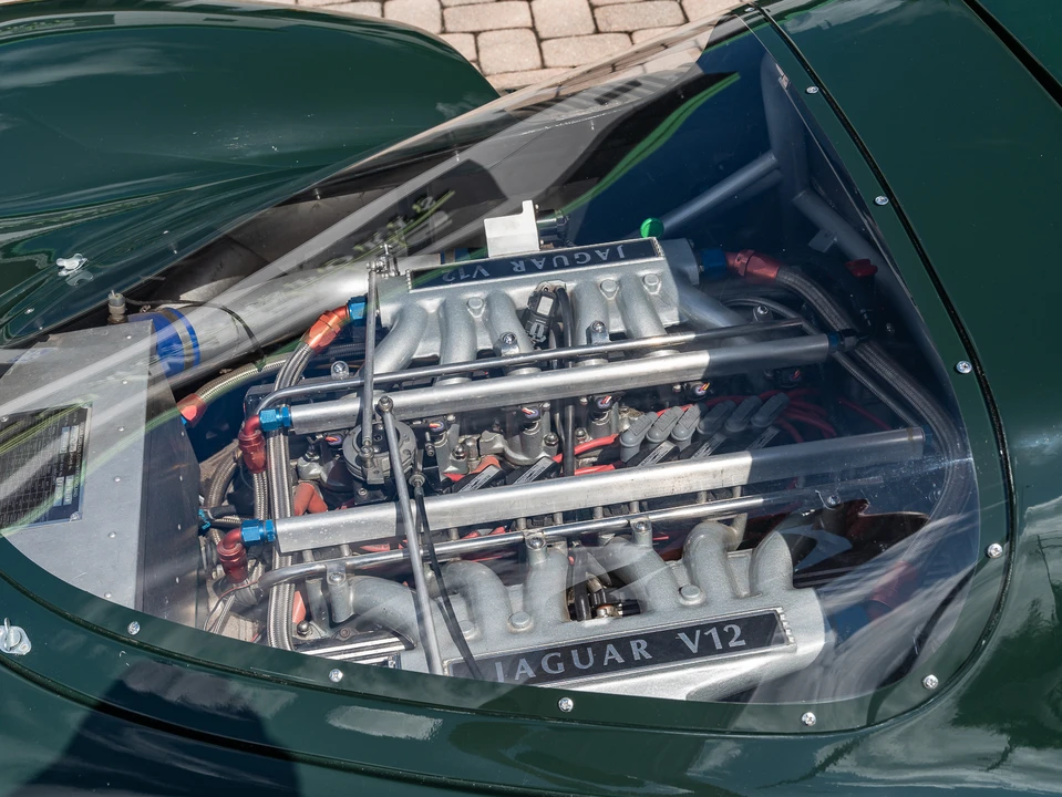 Jaguar Replica - Image 24 of 31